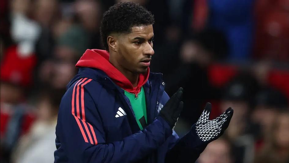 Marcus Rashford Trains Amidst Transfer Uncertainty